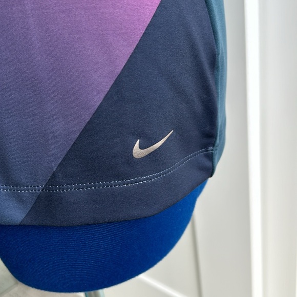 NIKE GOLF polo, size Medium, EUC - Picture 6 of 11